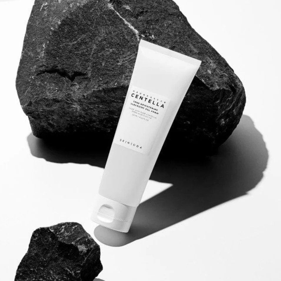 SKIN1004 Madagascar Centella Tone Brightening Cleasing Gel Foam 125ml - Image 3